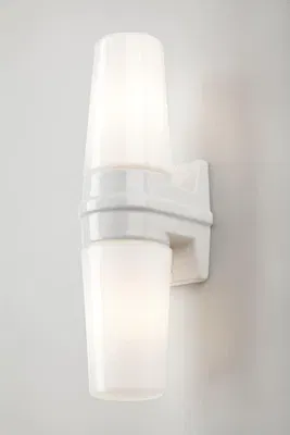 Bernadotte Vägglampa Dubbel IP44 Vit