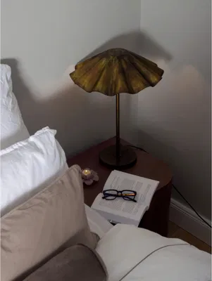 Aira Bordslampa H54 Mässing