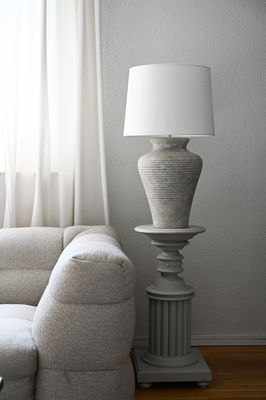 Camelia Lampfot H48 Old Concrete