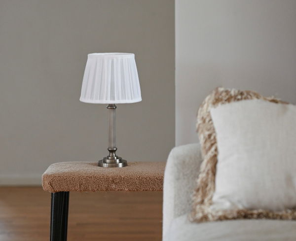 Bristol Lampfot 28 Silver m. Linero Lampskärm