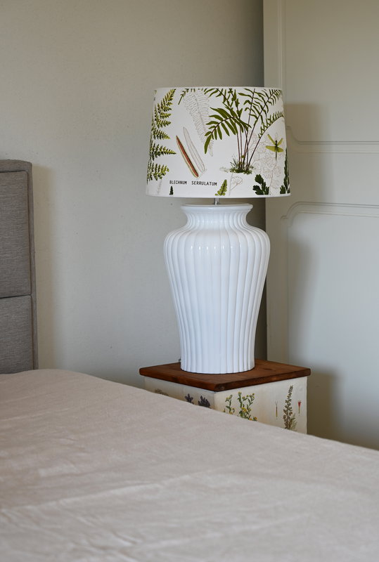 Bimba skärm med Dahlia lampfot