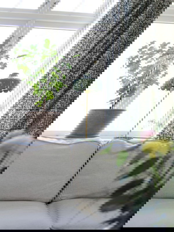 De Mina Gardiner 2P Mossa och Wells bordslampa