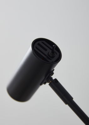 Cato LED Golvlampa Dimbar Svart