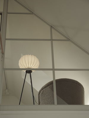 Base golvlampa tripod matt svart