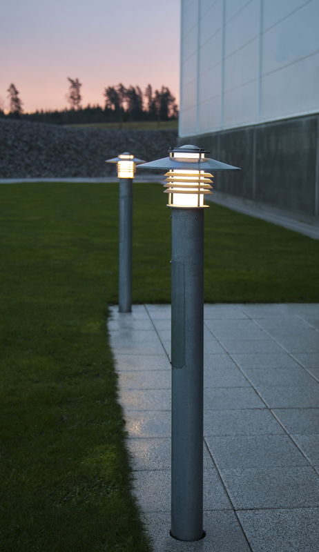 Rörlampa E27 830 10,5W outdoor dim