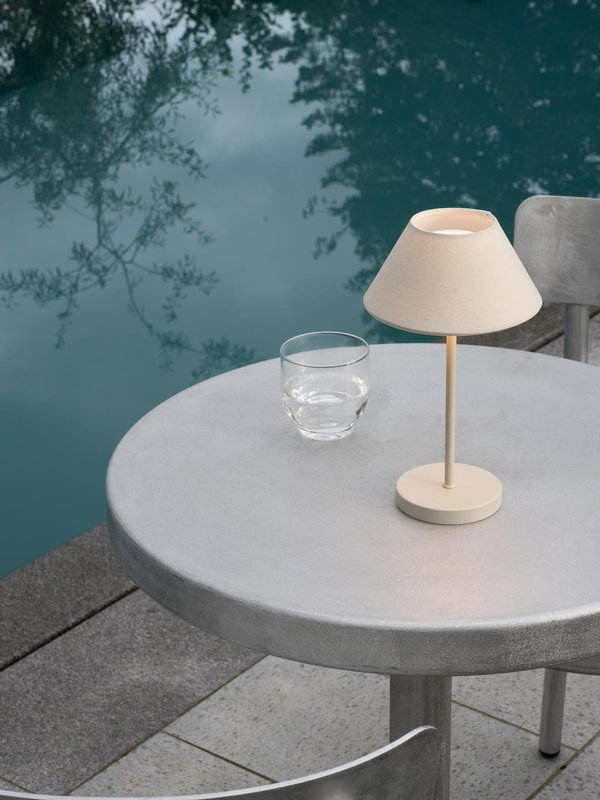 Teya Bordslampa Portabel Offwhite