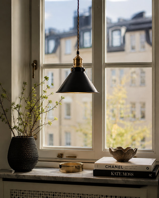 Sofiero fönsterlampa svart