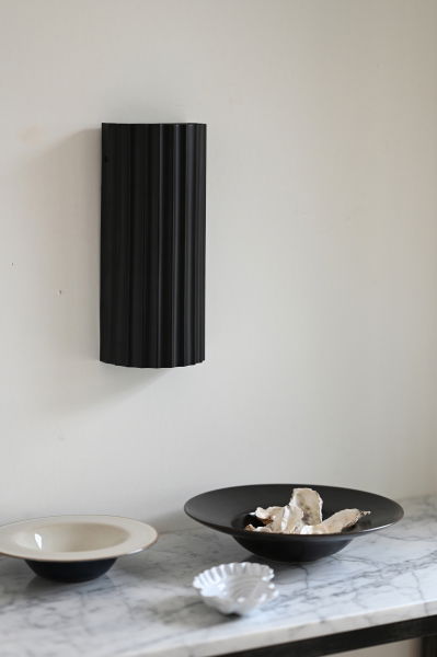 Legacy vägglampa