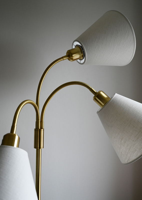 Ture Golvlampa 3L Mässing med Carolin Toppringskärmar