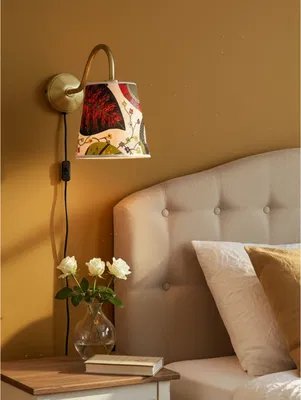 Ester Väggfäste med Cia Toppringskärm