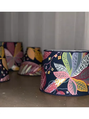 Oval Frank Skärmar Marin