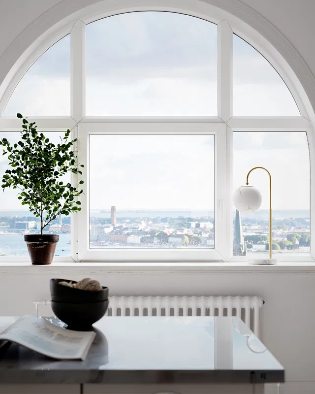 Bellagio Bordslampa 60cm Mässing/Vit