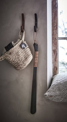 Flätade korgar med handtag