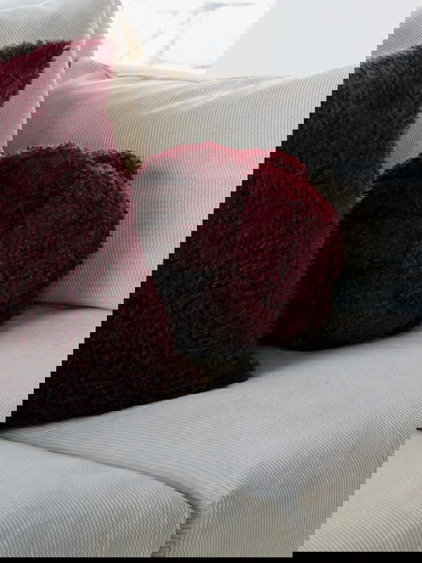 Lilo Prydnadskudde 25cm Vinröd