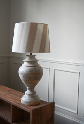 Saint Tropez Skärm med Braxton lampfot