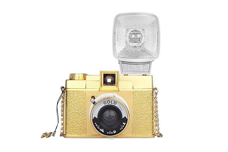 Diana F+ inkl. blixt (Guld)