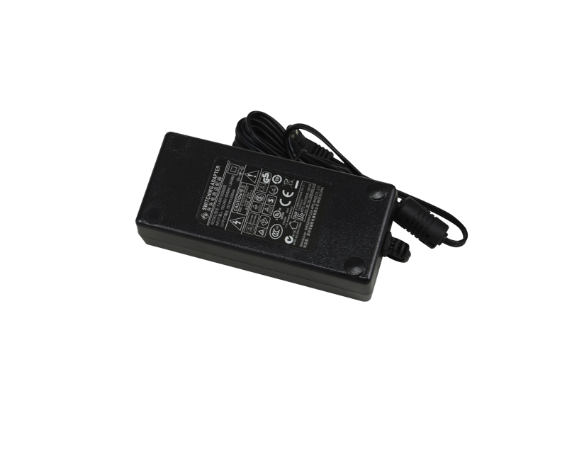 Adapter med kabel (15V 3A)