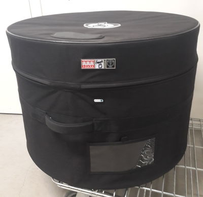 Protection racket AAA 1624 24"b 16"dj