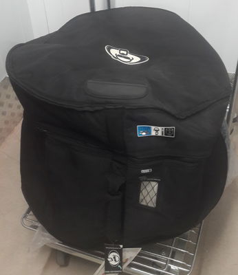 Protection racket 1626 26"b 16"dj