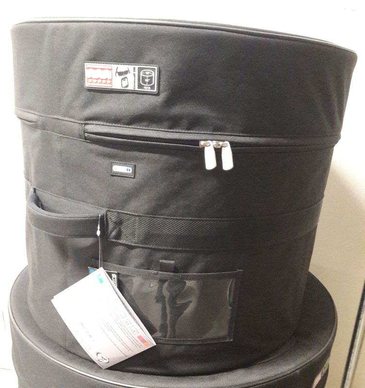 Protection racket AAA 1618 16"b 18"dj