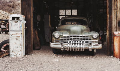 Ljuddämpande tavla - Old car in vintage style