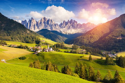 Ljuddämpande tavla - Sunny day in the mountains