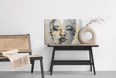 Ljuddämpande tavla - Artistic portrait of a woman