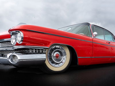 Ljuddämpande tavla - A red car from the 1950s