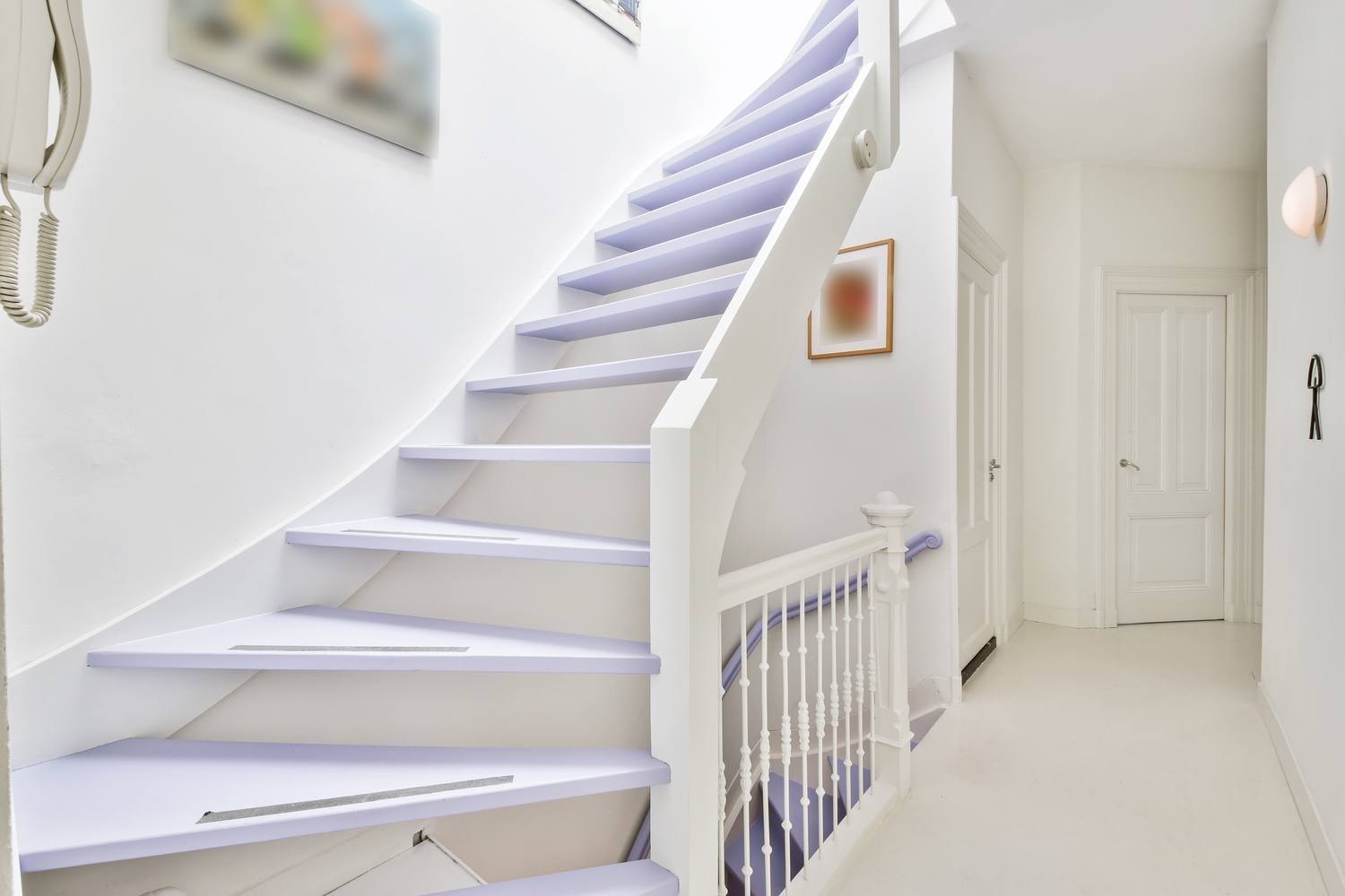 Hur ljudisolerar man en trappa