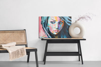 Ljuddämpande tavla - Colorful female portrait