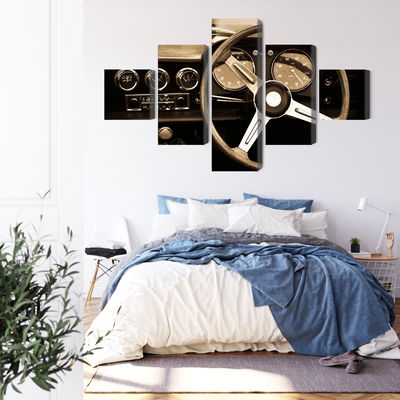 Ljuddämpande tavla - The dashboard of an antique