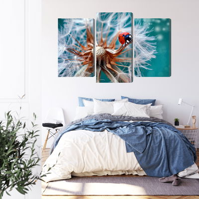Ljuddämpande tavla - Ladybug on a dandelion