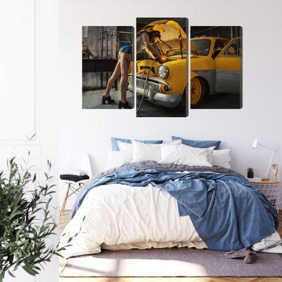 Ljuddämpande tavla - Sexy woman welded to a car