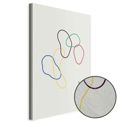 Schuin productaanzicht van Colorful rings - digital. Het motief loopt door over de randen van het canvas. Een ronde detailopname toont het reliëf van het geloppervlak.