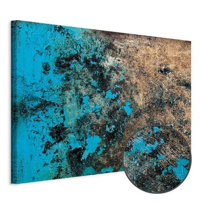 Schuin productaanzicht van Azure archipelago wide. Het motief loopt door over de randen van het canvas. Een ronde detailopname toont het reliëf van het geloppervlak.