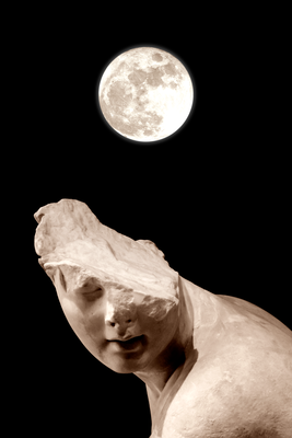 Vooraanzicht van Moon and statue. De volledige gedrukte compositie is te zien zonder het schuine productaanzicht of de detailopname van het geloppervlak.