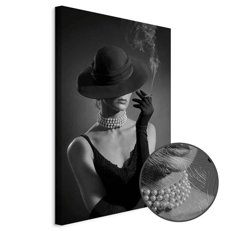 Produktvy av Black elegance. En rund detaljförstoring visar den strukturerade gelytan.