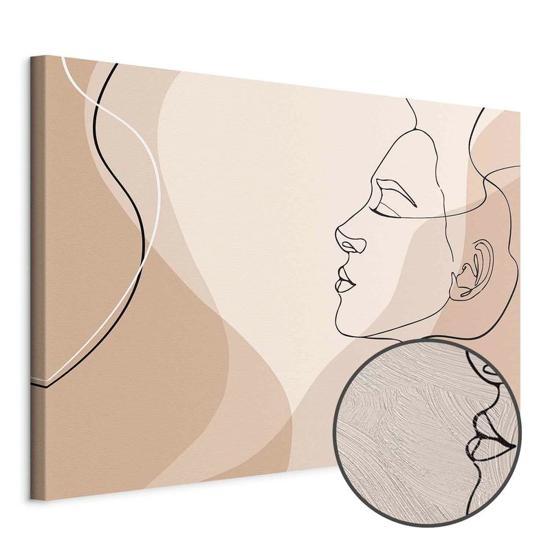Produktvy av Feminine line. En rund detaljförstoring visar den strukturerade gelytan.