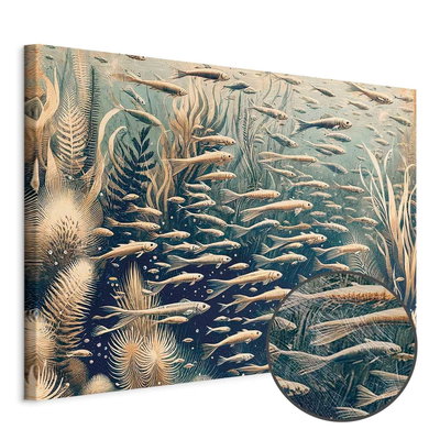 Schuin productaanzicht van Oceanic nature. Het motief loopt door over de randen van het canvas. Een ronde detailopname toont het reliëf van het geloppervlak.