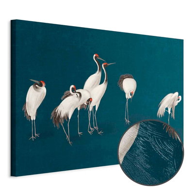 Schuin productaanzicht van Evening by the pond - a. Het motief loopt door over de randen van het canvas. Een ronde detailopname toont het reliëf van het geloppervlak.