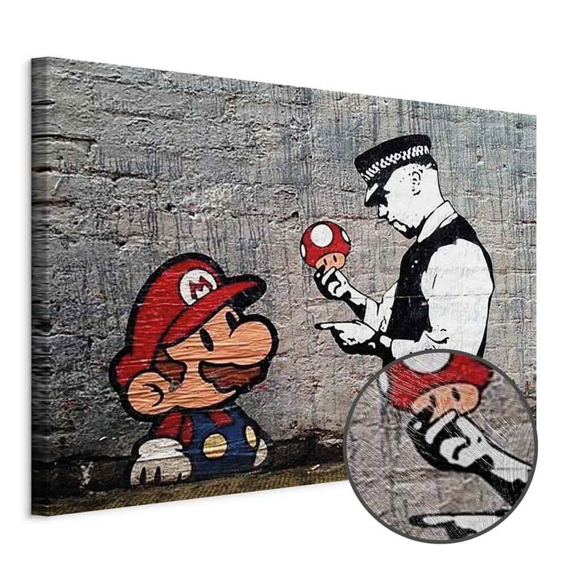 Produktvy av Mario and cop by banksy. En rund detaljförstoring visar den strukturerade gelytan.