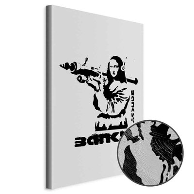 Schuin productaanzicht van Contrast duel - banksy on. Het motief loopt door over de randen van het canvas. Een ronde detailopname toont het reliëf van het geloppervlak.