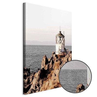 Schuin productaanzicht van Lantern on the cliff. Het motief loopt door over de randen van het canvas. Een ronde detailopname toont het reliëf van het geloppervlak.