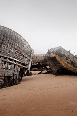 Vooraanzicht van Abandoned cutters. De volledige gedrukte compositie is te zien zonder het schuine productaanzicht of de detailopname van het geloppervlak.