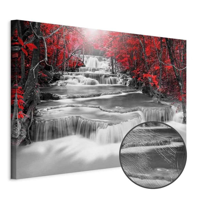 Produktvy av Cascade of thoughts wide red. En rund detaljförstoring visar den strukturerade gelytan.