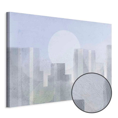 Schuin productaanzicht van Modern city wide - first. Het motief loopt door over de randen van het canvas. Een ronde detailopname toont het reliëf van het geloppervlak.