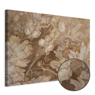 Schuin productaanzicht van Floral ornaments carved in. Het motief loopt door over de randen van het canvas. Een ronde detailopname toont het reliëf van het geloppervlak.