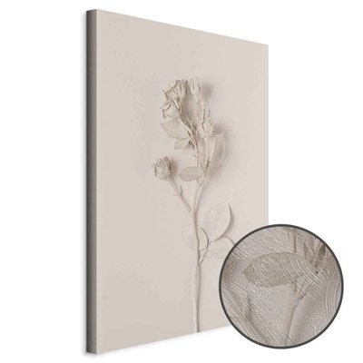 Schuin productaanzicht van Harmonious rose. Het motief loopt door over de randen van het canvas. Een ronde detailopname toont het reliëf van het geloppervlak.