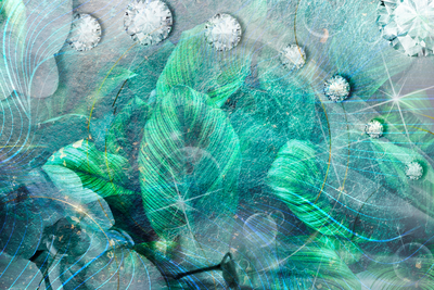 Vooraanzicht van Turquoise leaves wide. De volledige gedrukte compositie is te zien zonder het schuine productaanzicht of de detailopname van het geloppervlak.
