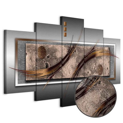 Schuin productaanzicht van Modern chic. De 5 canvasdelen vormen samen één compositie. Een ronde detailopname toont het reliëf van het geloppervlak.